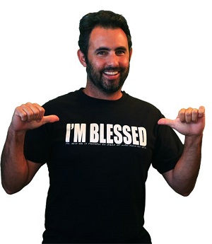 Бесплатная футболка от www.imblessedtshirt.com
